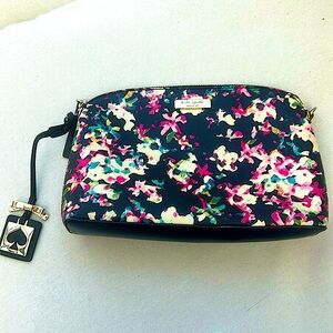 Kate Spade • Leather makeup bag